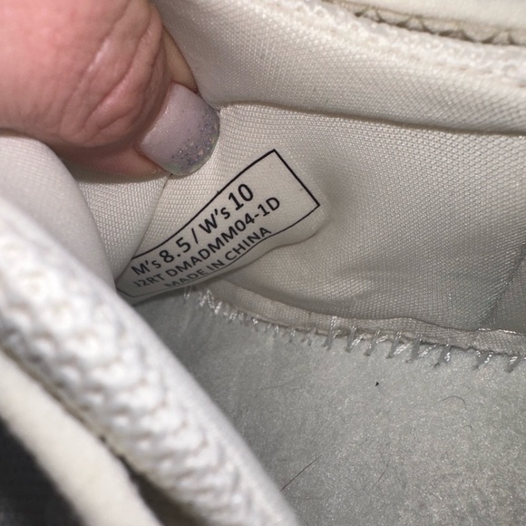 Kizik White Women’s Size 10 Athletic Workout Running Luxury Sneakers Shoes - Picture 6 of 8